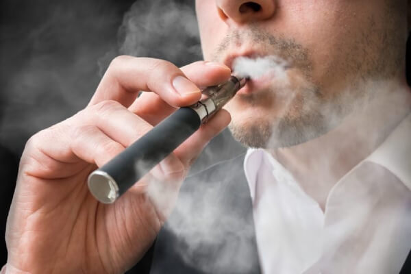 Sức hút của thuốc lá điện tử vape tại Hà Nội