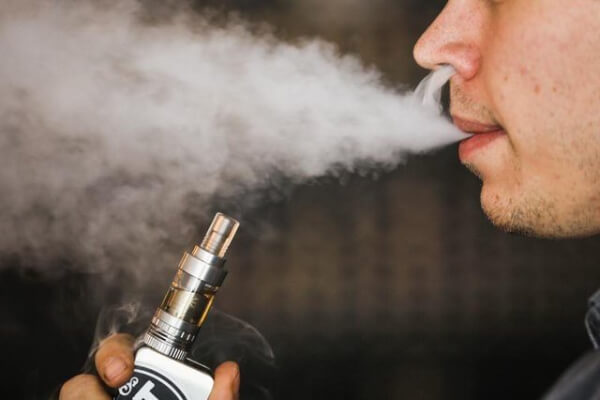 Vape tại quận 3 ngày càng được nhiều bạn trẻ yêu thích 